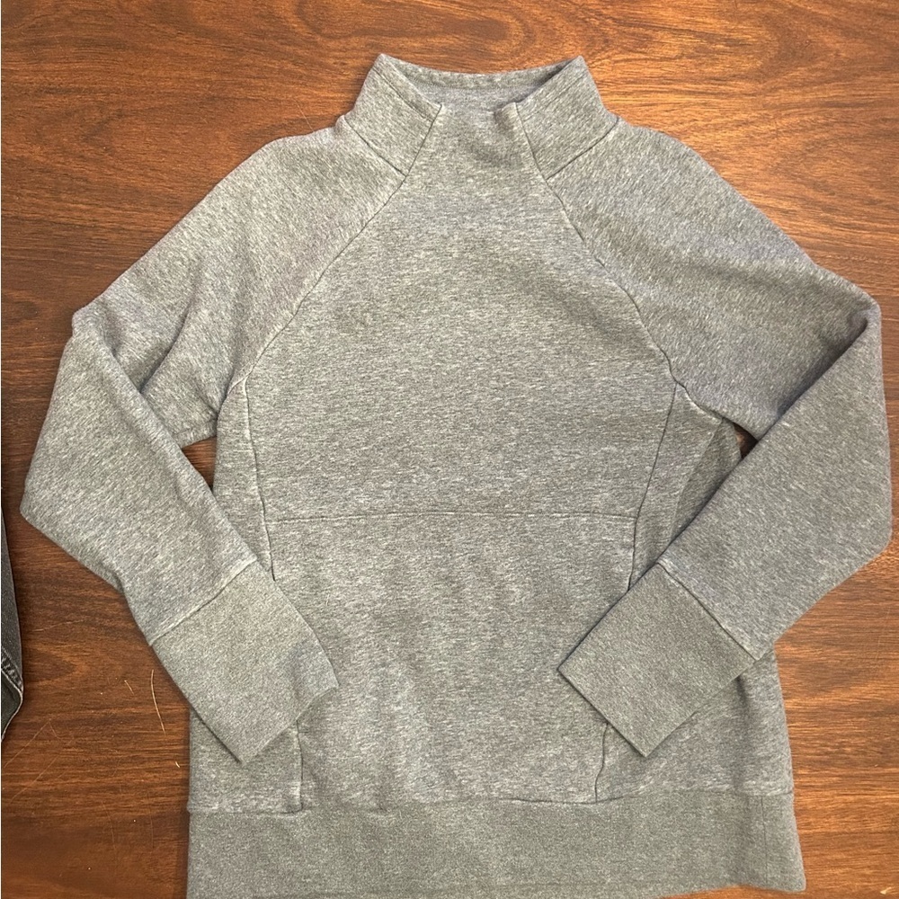 Fabletics Heather Gray Women's Turtleneck Sweater